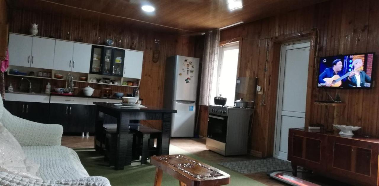 Tsaldashi Guesthouse Leno מראה חיצוני תמונה