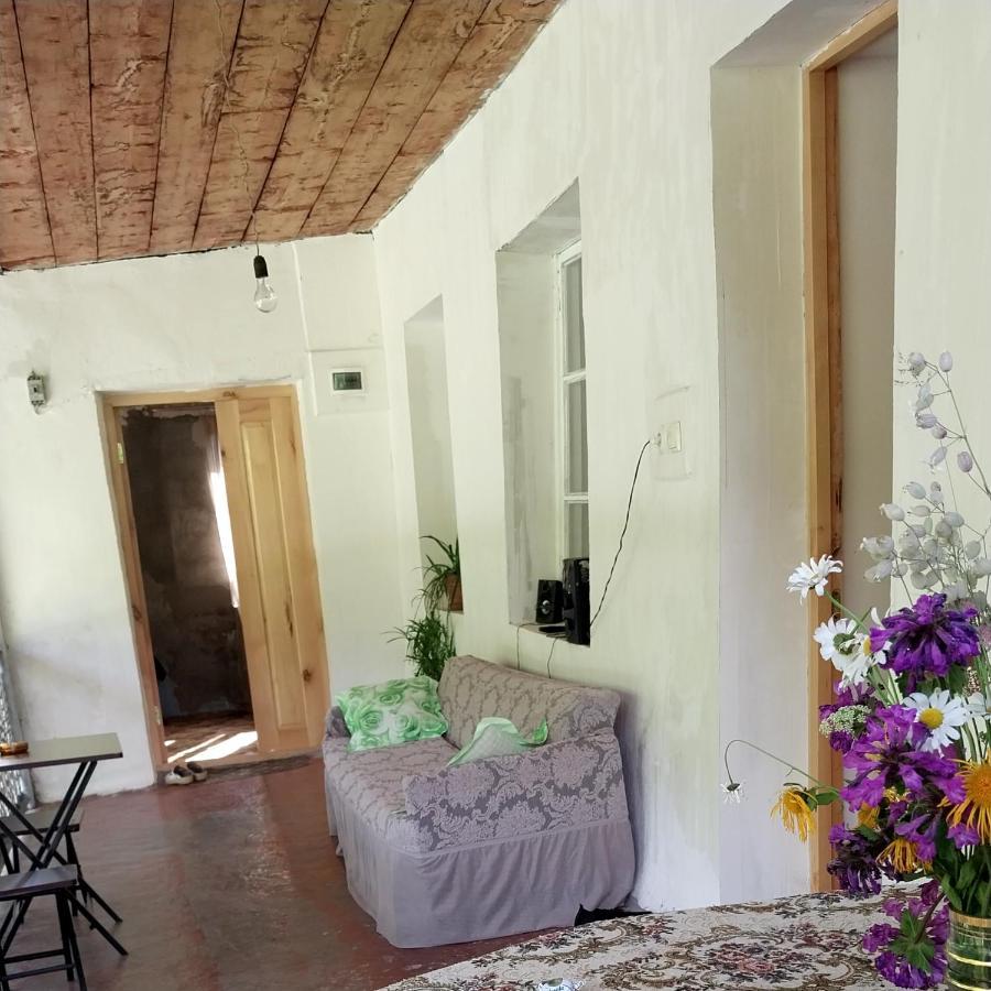 Tsaldashi Guesthouse Leno מראה חיצוני תמונה