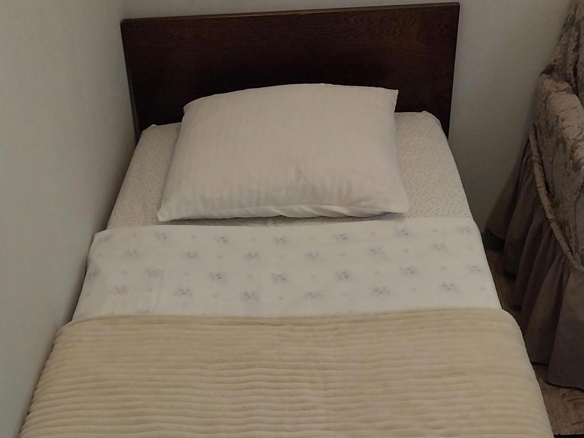 Tsaldashi Guesthouse Leno חדר תמונה