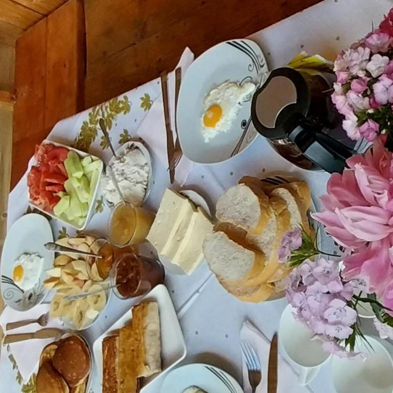 Tsaldashi Guesthouse Leno מראה חיצוני תמונה